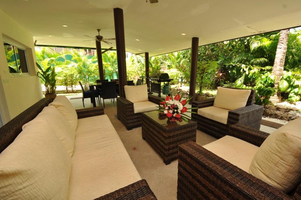 Laguna Pool Villa Ban Bang Po Exteriör bild